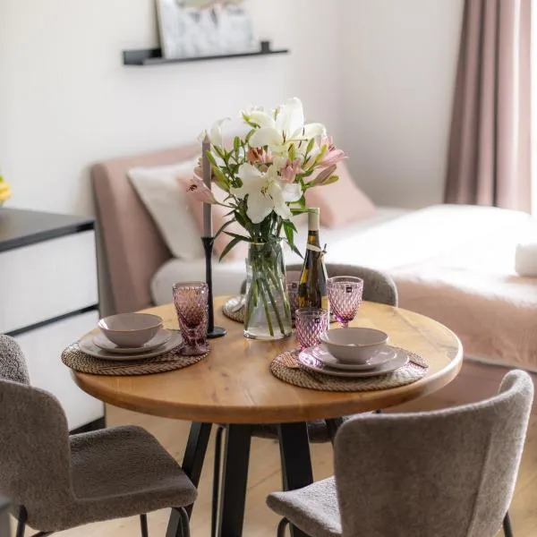 La Tereza Apartments, מלון בĶesterciems