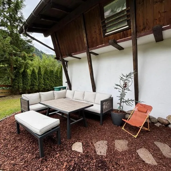 Hoamat Apartments, hotel in Oetz