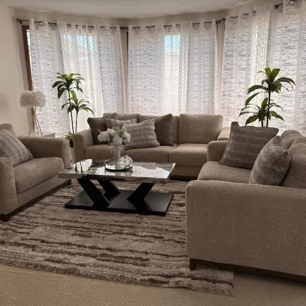 Serene home, Hotel in Gresham