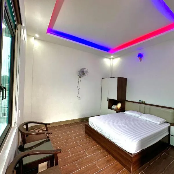 Nhà Nghỉ Tân Tiến, hotel in Hà Lộc