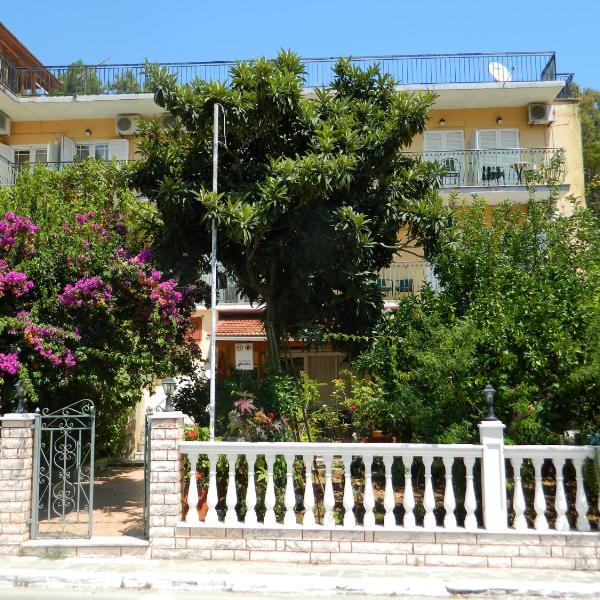 Logaras Apartments