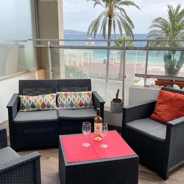 La Prom 2 - a two bedroom apartment with a sea view โรงแรมในนีซ