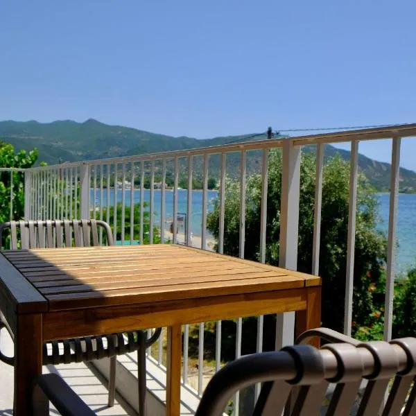 Evia Bay Suites and Retreats, hôtel à Edipsos