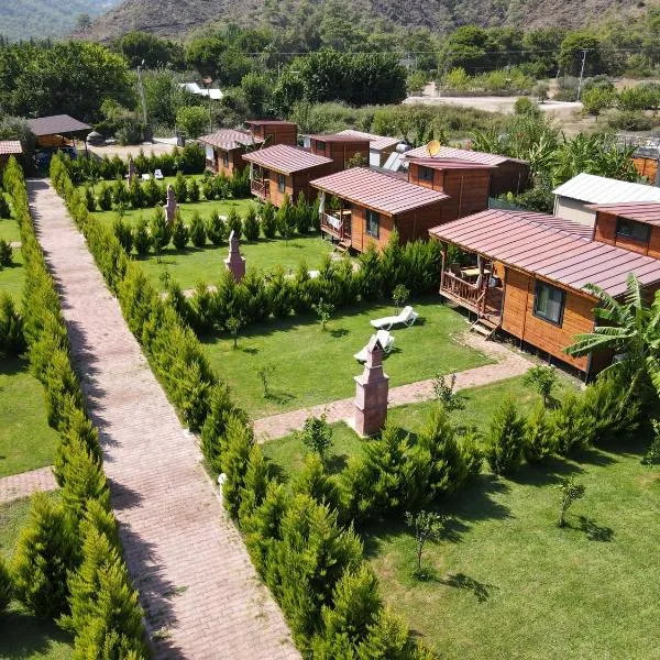 Ugur Pansiyon Bungalows, hotel v destinaci Çıralı