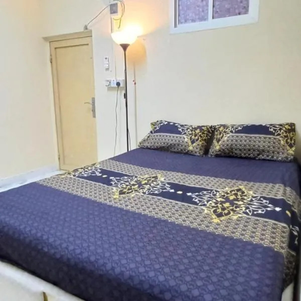 Quick home, hotel v mestu Al Ain