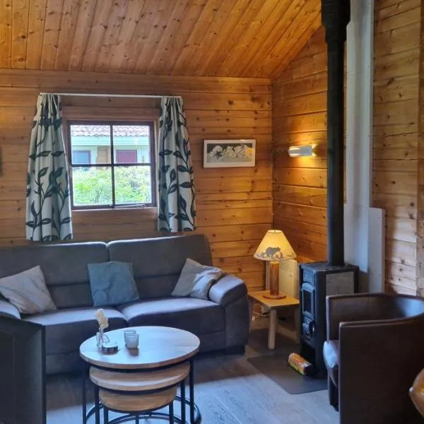 Chalet Vechtdal, Plus Sauna, hotel in Gramsbergen