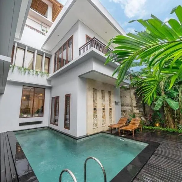 Modern 5BR Luxury Villa with Pool & Rooftop - 100m from Sanur Beach, hotel v destinaci Sanur