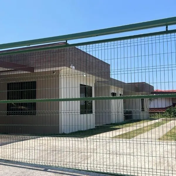 Apartamento del sol #3, ξενοδοχείο σε Tilarán