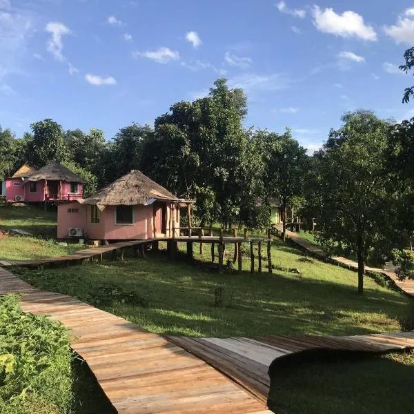 Quiet Lodge, hotel v destinaci Krong Saen Monourom