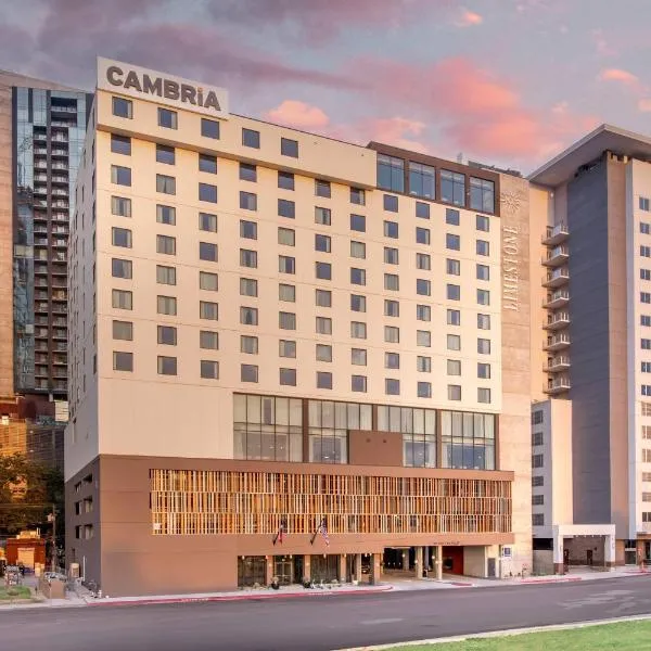 Cambria Hotel Austin Downtown，位于奥斯汀的酒店