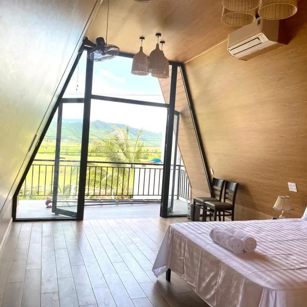 Happy field homestay Phong Nha, hotel in Phong Nha