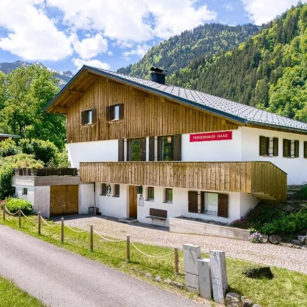 Haus Haas, hotel in Vandans