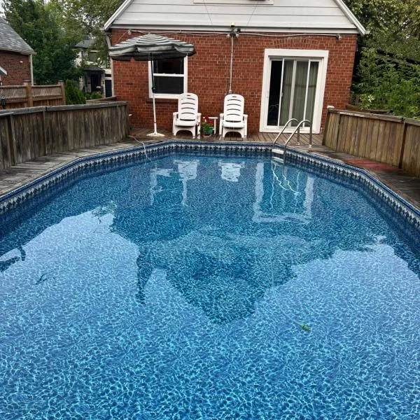Comfort Home Toronto، فندق في تورونتو