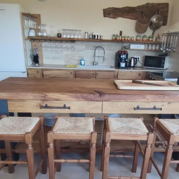 Happy Tuscany, hôtel à Rigomagno