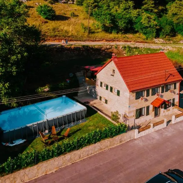 Kuća s osmijehom, hotel in Livno