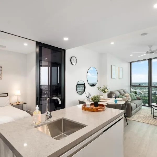 QW Riverside Luxe Apartments by Independent Host,位于布里斯班的酒店