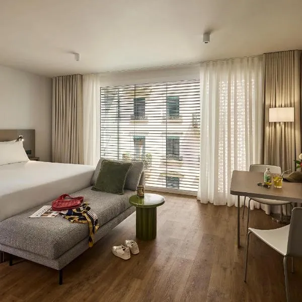 Base Geneva, hotel v Ženevi