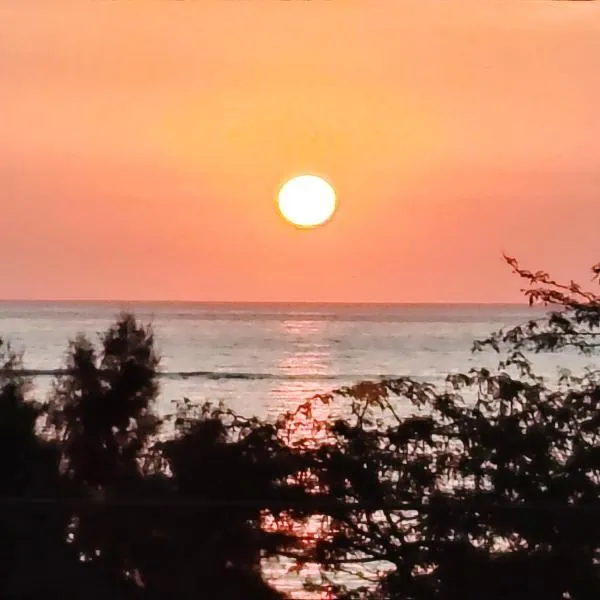Casa Entre Rocas y Veleros, Hotel in Los Órganos