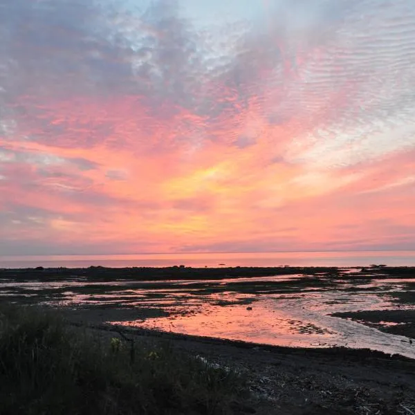 Couchers de soleil à Sainte-Flavie, hotell i Sainte-Flavie