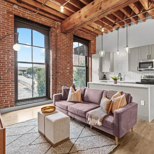 1BR DWTN Loft-Gated Parking-WD-G202, hotel v destinaci Saint Louis