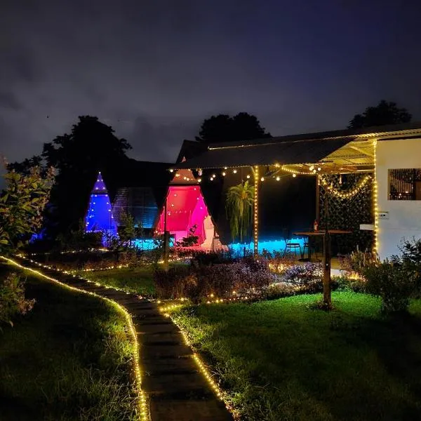 Flora Glamping de Abuela, hotel Fortunában