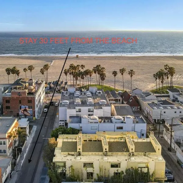 2 Bedroom Beach apartment home on Venice Beach with free parking，位于洛杉矶的酒店