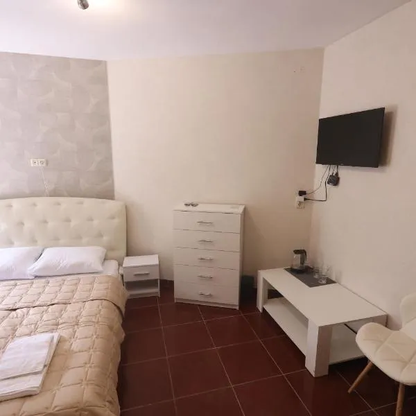 Отель Гора, hôtel à Kharkov