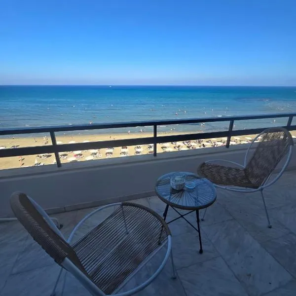 Lazuli Skyline & Sea View Penthouse, viešbutis Larnakoje