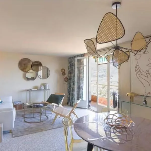 LE ROCHER avec terrasse et vue mer, près du centre-ville, hotel v Cannes