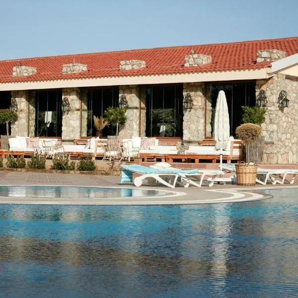 Flow Datca Surf & Beach Hotel, hotel in Datca