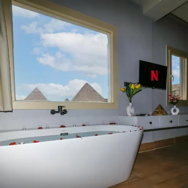 Nut Pyramids Hotel, hotel v Káhiře