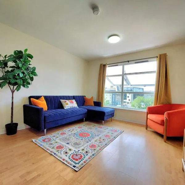 Modern 2-Bedroom flat in Glasgow city centre, near Galsgow Green, hotel in Glasgow