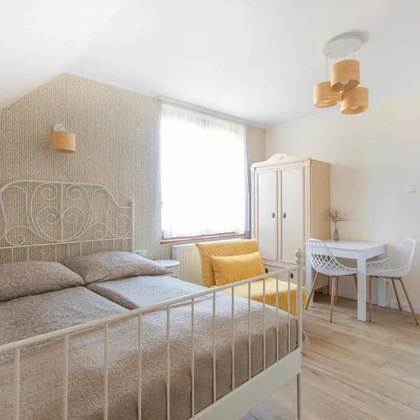 Apartamenty Heweliusz House, ξενοδοχείο σε Stegna