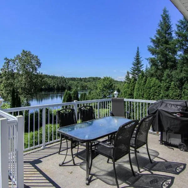 L'échappée du lac，位于Saint-Nazaire的酒店