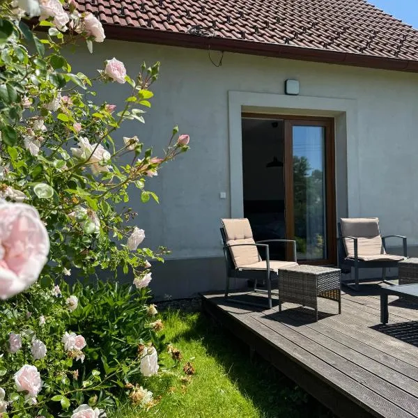 Apartmány u řeky Nežárky, hótel í Lasenitz