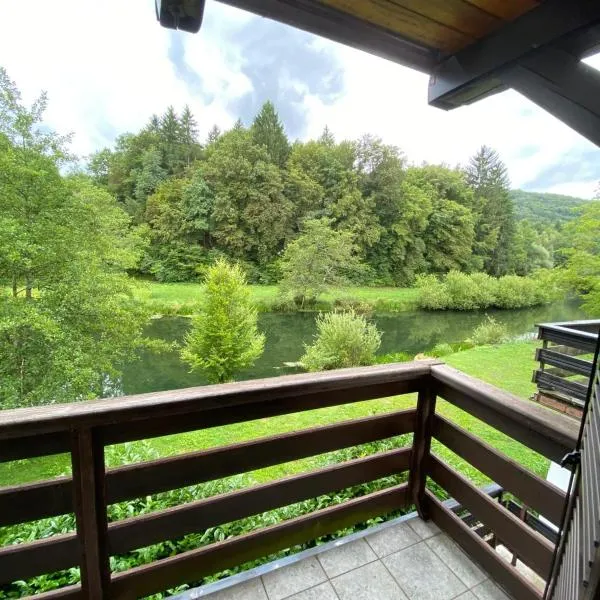 Retreat House River Krka - Hiša oddiha reka Krka, hotell sihtkohas Znojile pri Krki