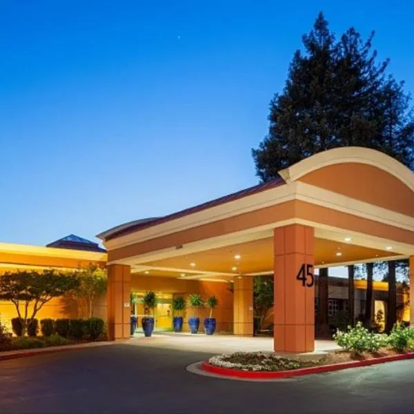 FairBridge Hotel by Concord Plaza, hotel a Concord