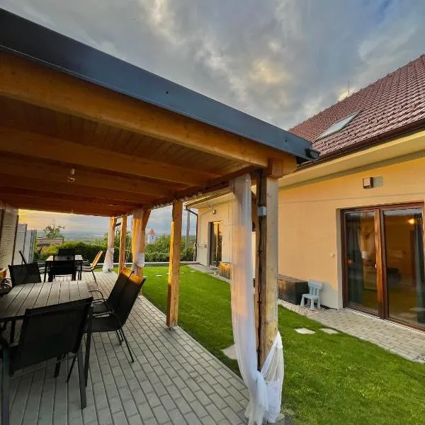 Ubytování Pálava Perná, hotell sihtkohas Perná