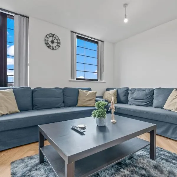 Stylish 2-Bed - Rooftop Views - Central Birmingham, hotel in Birmingham