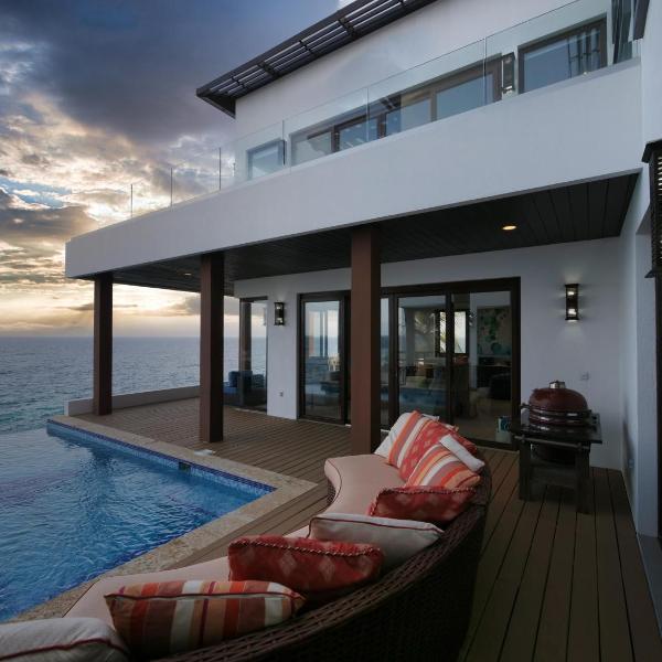 Eagle Ray - A Luxurious Waterfront Villa,, Gibson Bight