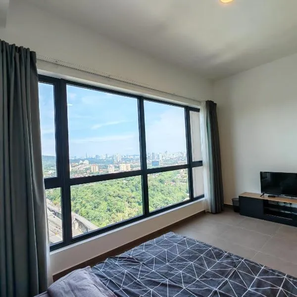 Mossaz minimalist studio 3, hotel in Petaling Jaya