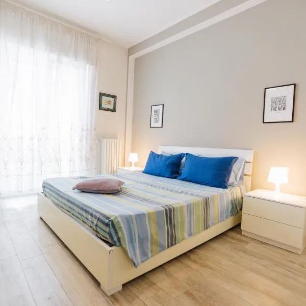 Ampio appartamento in centro Pescaramare, ξενοδοχείο στην Πεσκάρα