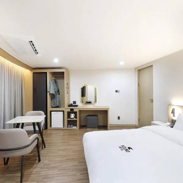 Hound Hotel Jeonju Joonghwasan, hotel em Jeonju