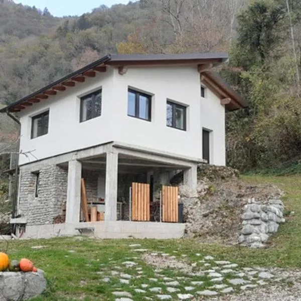Počitniška hiška v grapi, hotel in Tolmin