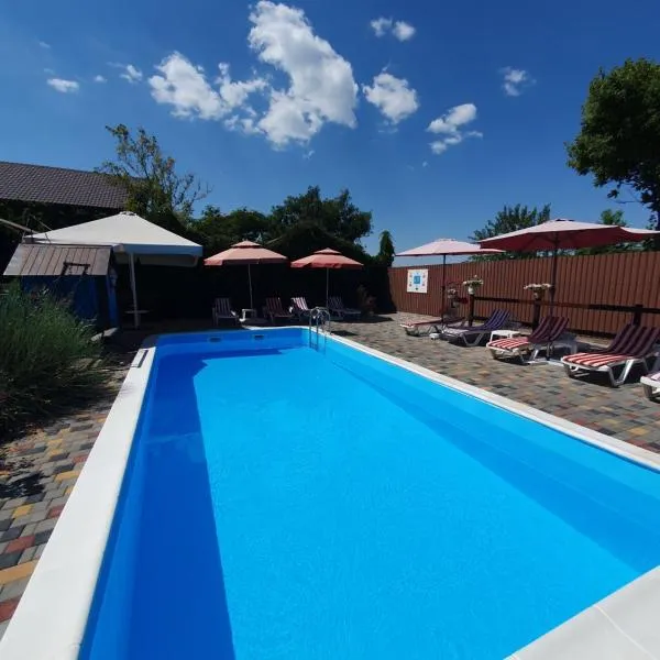 Guest House Filin, hotel in Karolino-Buhaz