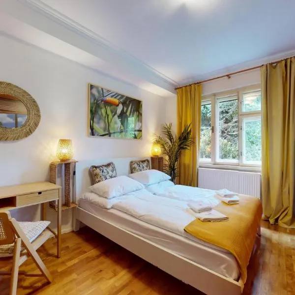 Kangaroo Rooms, hotel in Pezinok