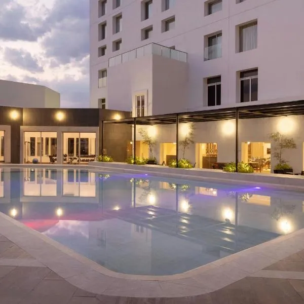 Puebla में, होटल Courtyard by Marriott Puebla Las Animas