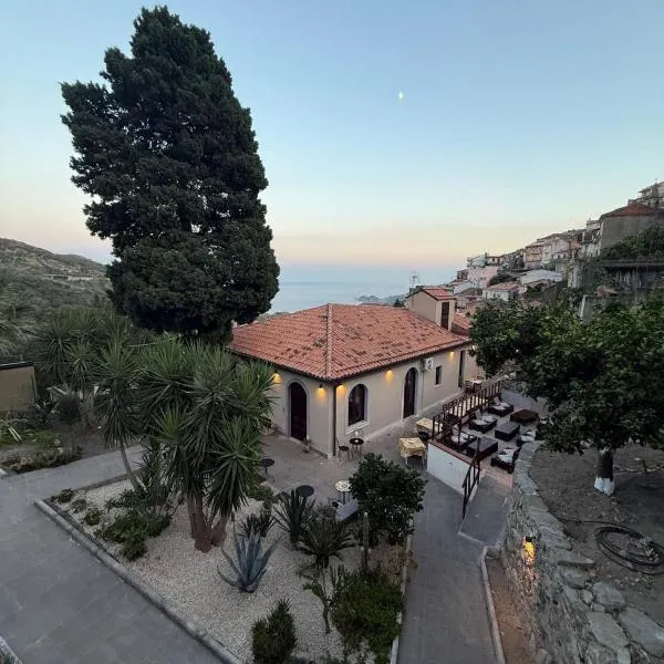 Albergo diffuso Borgo Gallodoro da Sara – hotel w mieście Gallodoro