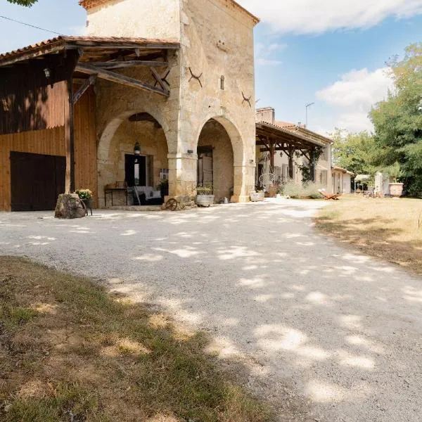 Au Clair de Vianne -Plus qu'un hébergement Une parenthèse de douceur jusque dans les détails, hotel en Vianne