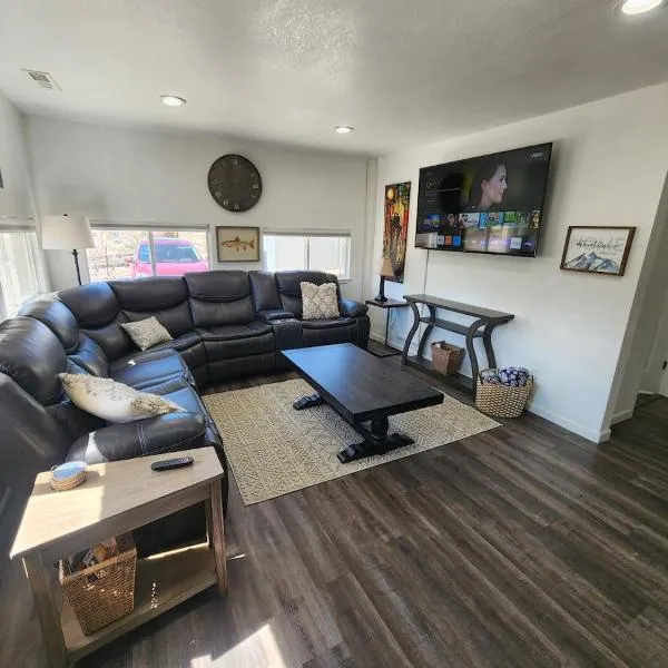 Babbling Brook Apartments, Hotel in Canon City